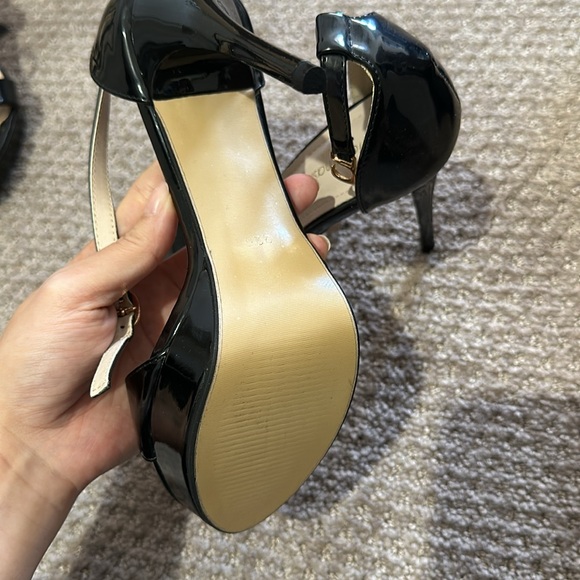 SHINY BLACK HEELS size 35 high 15cm NEW - Picture 3 of 3